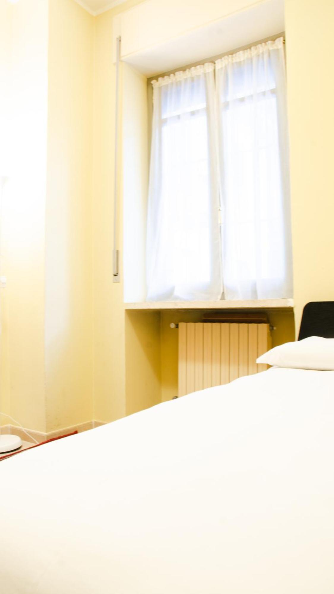 Apartment La Passeggiata By Happyhostorino Turin
